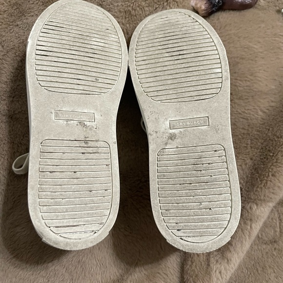 Tory Burch Leather Floral sneakers lace up shoes Size 5 - Picture 8 of 9